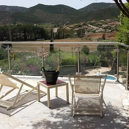 Villa House / Matrix -